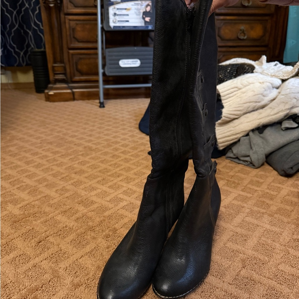 Sofft Black Heeled Boots